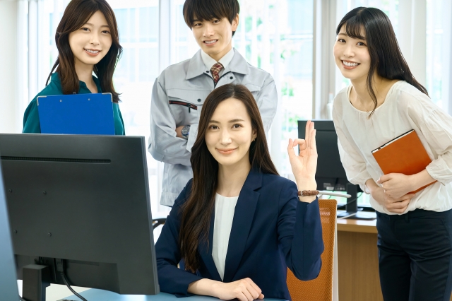 裁断しないスキャンの方法を解説する写真